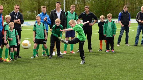 Aanstormend talent van CGN Groningen tijdens een wedstrijd van de PagedalCup